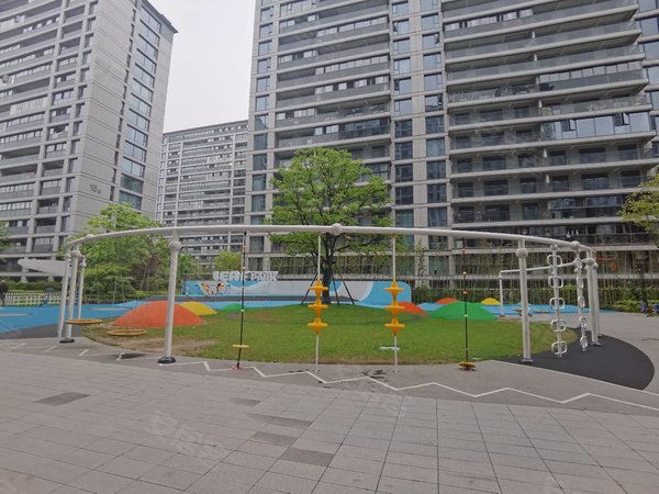 绍兴柯桥安昌钱江彩虹府彩虹府精装三室两厅两卫,中央空调三阳台,房东