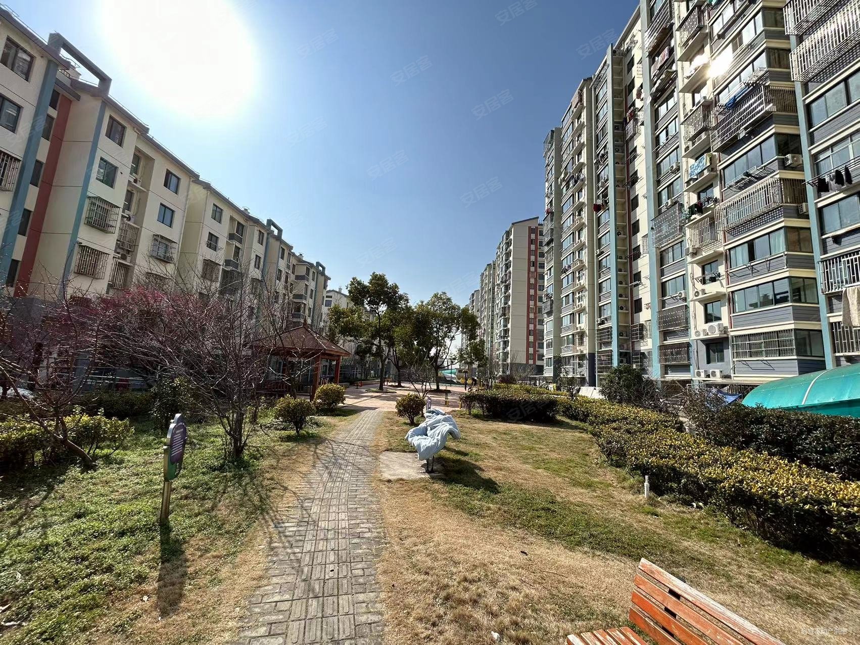 川杨新苑(三期)1室2厅1卫57.7㎡南北333万