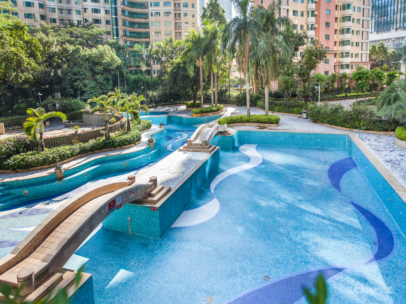 新上正轨三房,满五年 少税费,看小区花园,安静带车位,中海华庭二手房