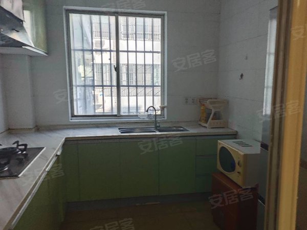 南苑新村二室朝南,干净整洁,拎包入住