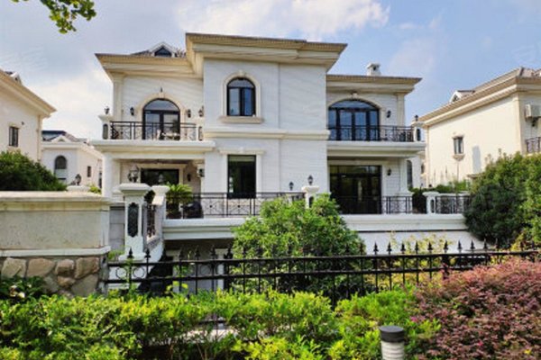 虹桥高尔夫别墅