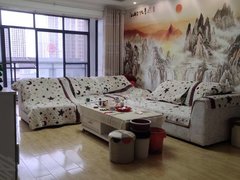 赤壁赤壁城区赤壁市区北站电梯中层 三房两卫 带大露台 婚房装修很少住 随时看房出租房源真实图片