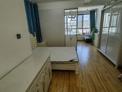 西宁城中南川西路海山中心广场 1室1厅1卫 配套齐全 55平 1300元出租房源真实图片