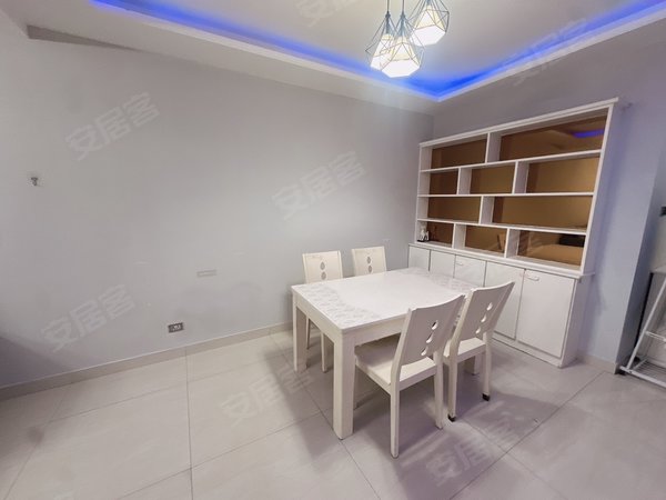 六安裕安裕安万达广场月亮岛小区一手房源月亮岛万达华府六州首府富安新城4室3室单间独卫皖西学出租房源真实图片