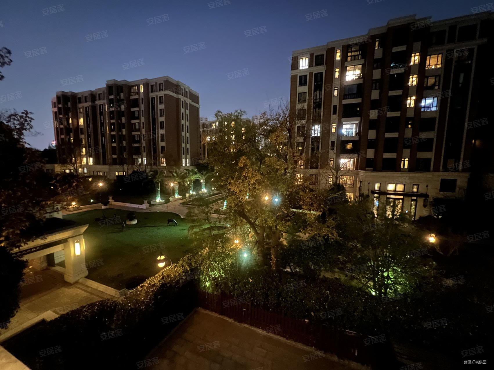 宝华紫薇花园(长宁)3室2厅3卫161.59㎡南北2398万