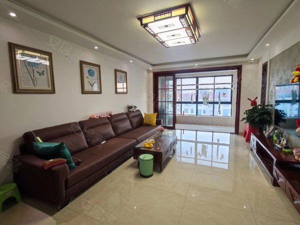 滕州龙泉龙泉城区阳光尚城万达对过,阳光尚城,总高11的电梯洋房,真实