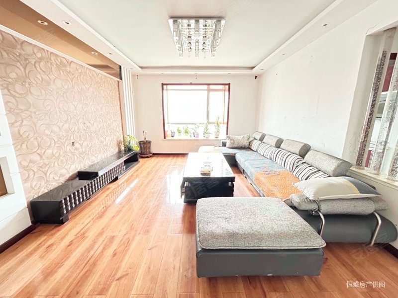 西固城精装修三室精装修电梯房 大红本可按揭 采光杠杠滴有钥匙