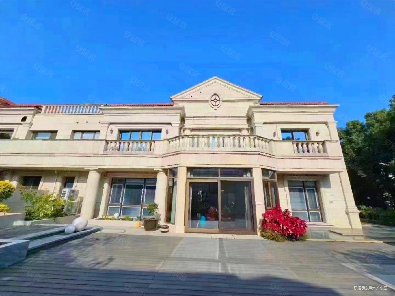 康帝庄园法式金鸡湖东公园内的别墅环境好业主诚心出售有多套好房