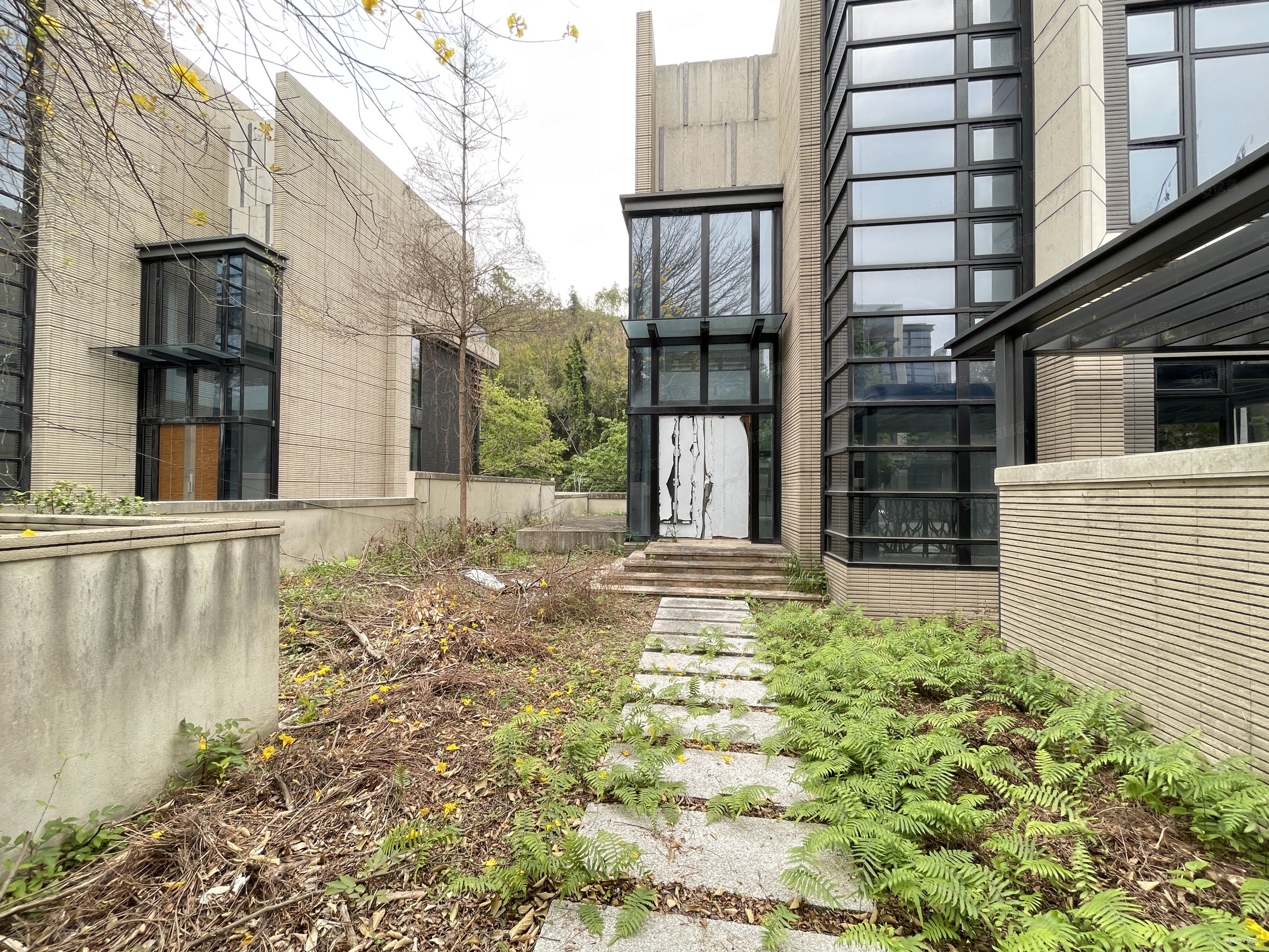 玖珑湖二期悦沐双拼别墅业主急套现750万亏本出售