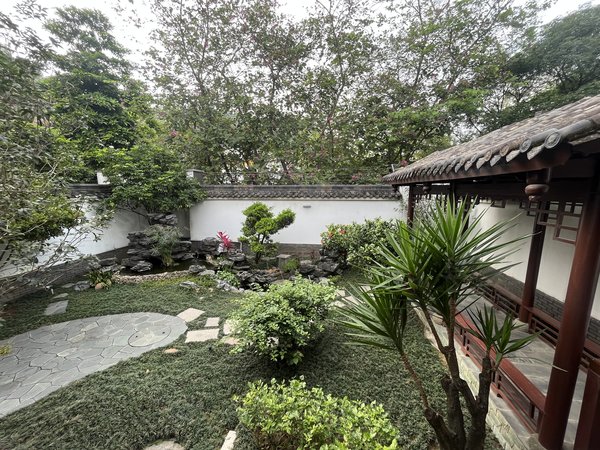 广州番禺万博清华坊广州番禺南村 清华坊 仿古大联排别墅  保养新