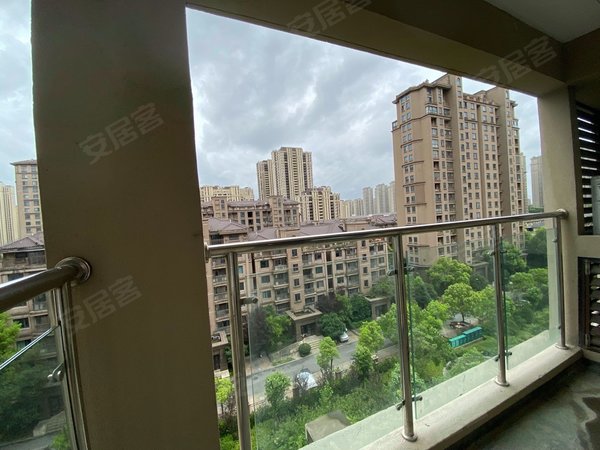 昆山玉山城东昇悦居昇悦居 2室2厅1卫 电梯房 配套齐全 85平出租房源