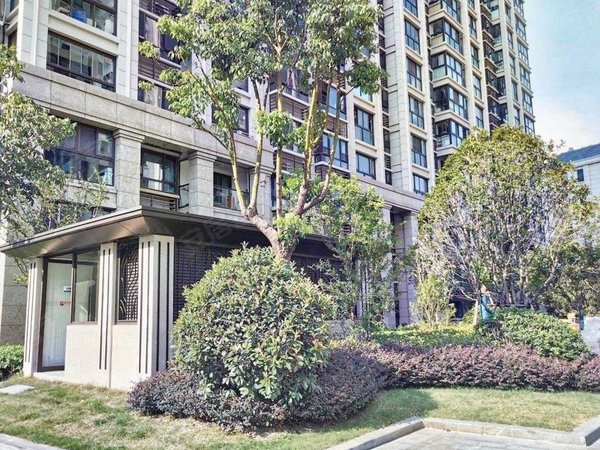 上海闵行金虹桥古北尚郡古北尚郡一房 精装修 全屋地暖 配置好 环保