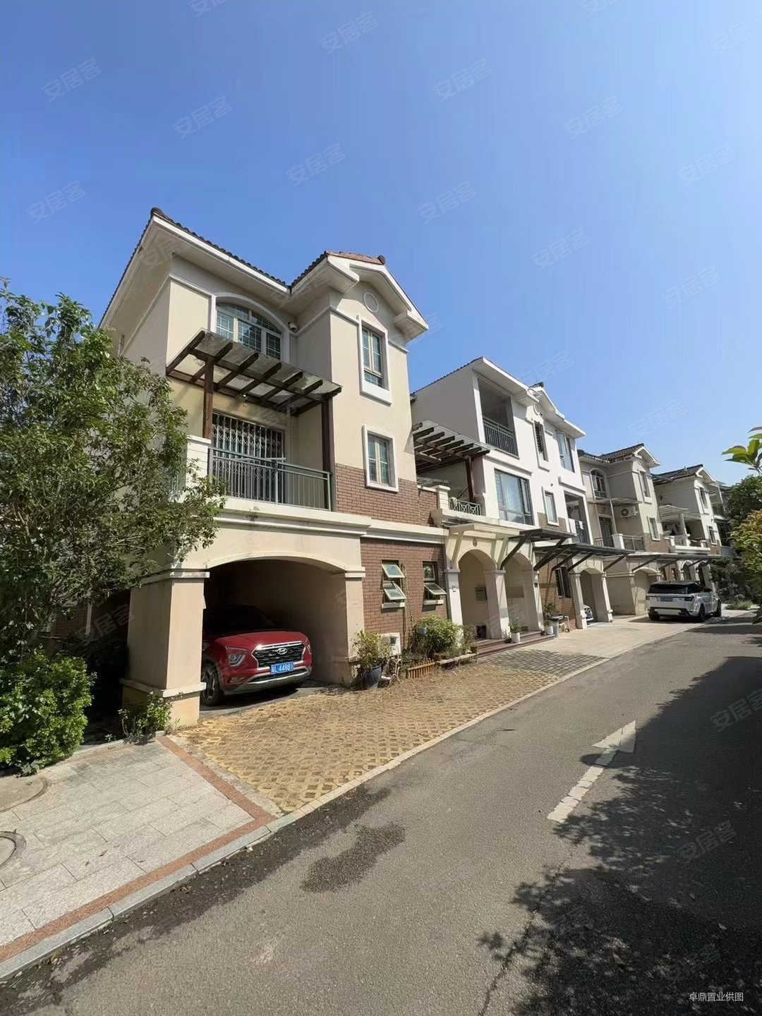 蓝波湾(别墅)低密度社区 联排别墅187平260万急售