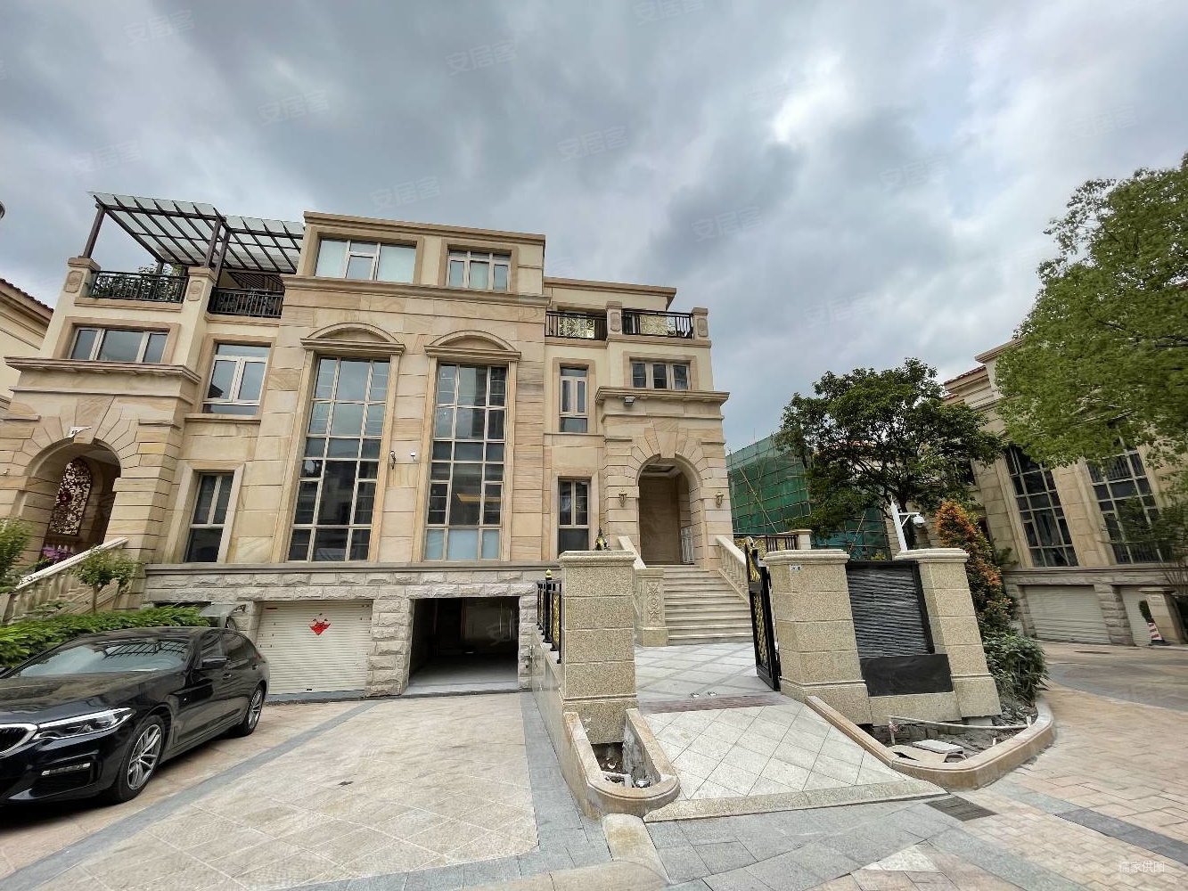 鸿荣源熙园山院别墅