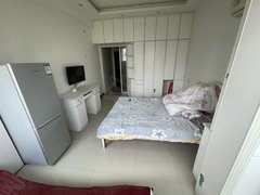 泗阳众兴大润发金地广场出租,一室一厅一卫近学校商圈出租房源真实图片