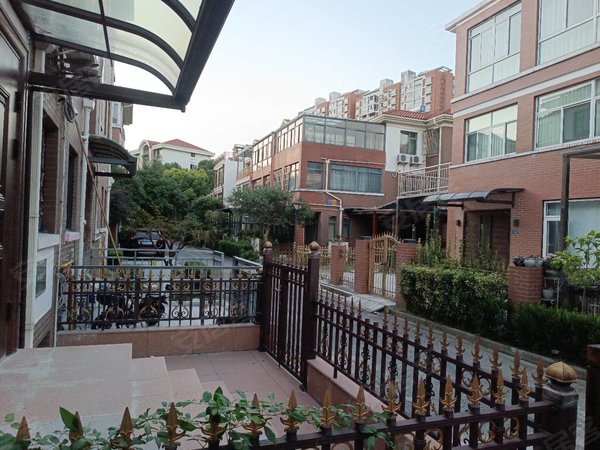 昆山花桥花桥老镇国际华城(别墅)国际华城 联排别墅 带地下室 精装修