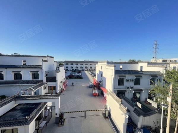 百子湾 高碑店地铁旁 超大复式 徽派建筑外观 采光好环境好