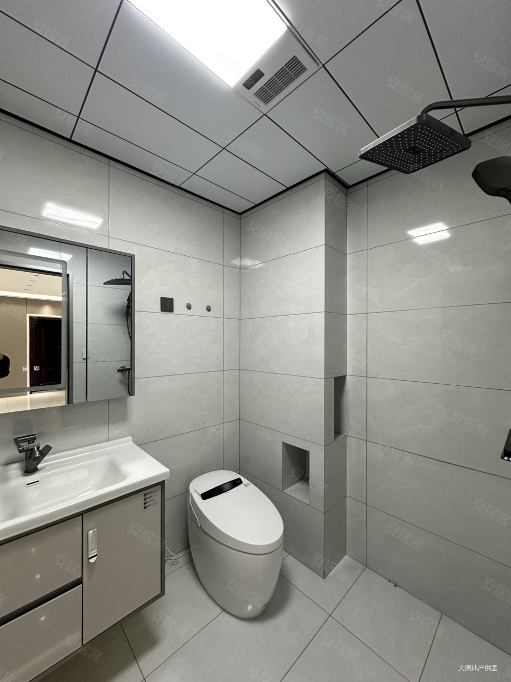 紫堤东郡3室2厅1卫101㎡南北48.8万