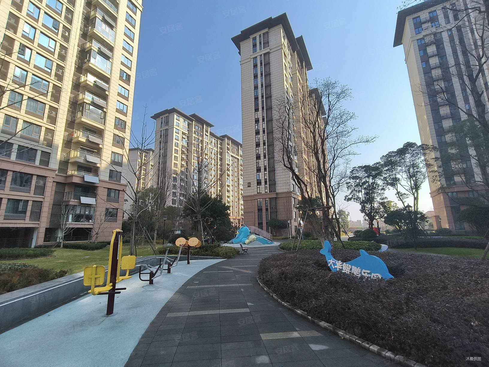 大华公园华府一线湖景房高楼层南北双阳台正边户有钥匙随时看房