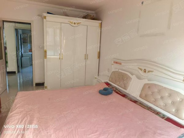 包头昆都仑团结大街沃土佳苑沃土佳苑 南北通透户型 随时可以看房 家里整洁干净出租房源真实图片