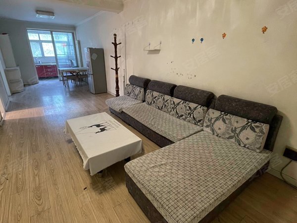 新龙家园两室整租!家电齐全!