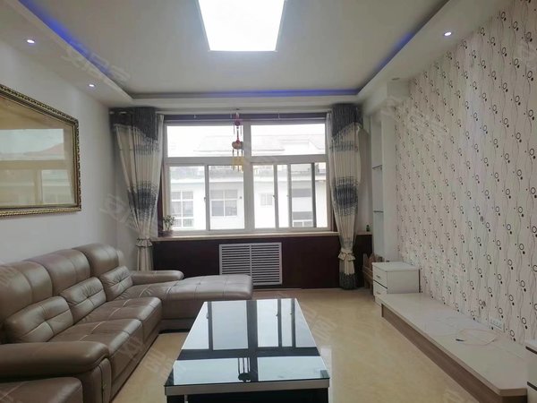 庆阳西峰西峰城区丽景家园南区!体育馆!多层!上下复式!使用面积超大!