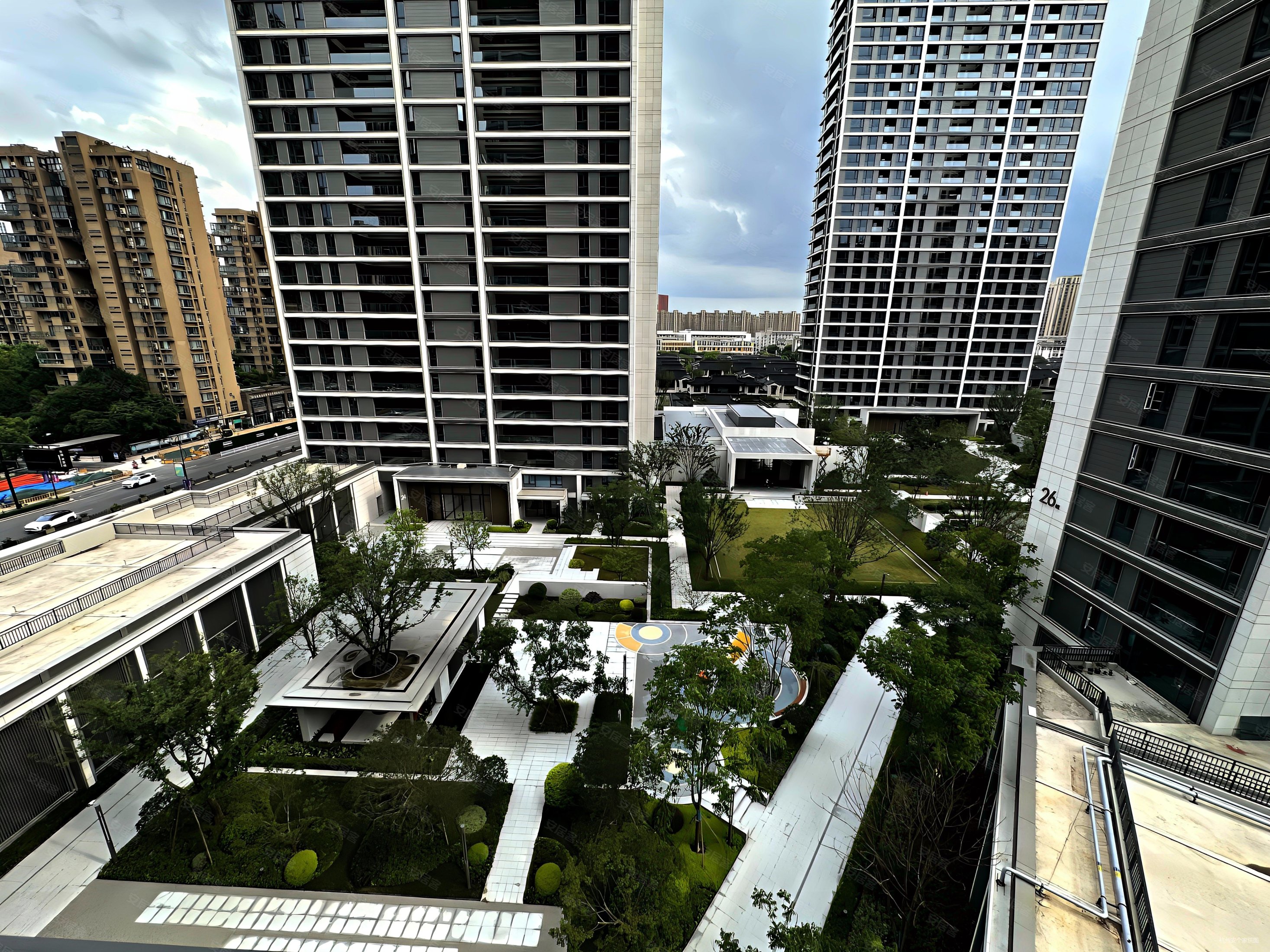 理想臻品4室2厅3卫161㎡西南605万