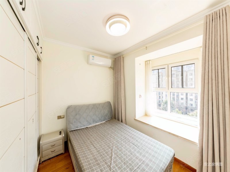 可看湖景哦,中海双湾花园(2期)二手房,288万,3室2厅,2卫,119.