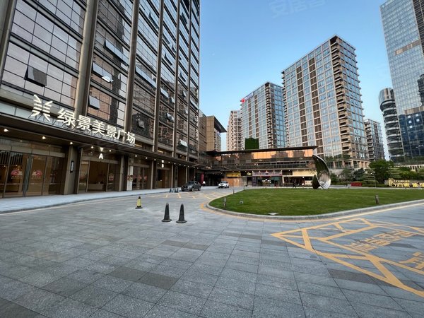 深圳南山华侨城绿景美景广场绿景美景广场 现代风格 中空复式房 适合