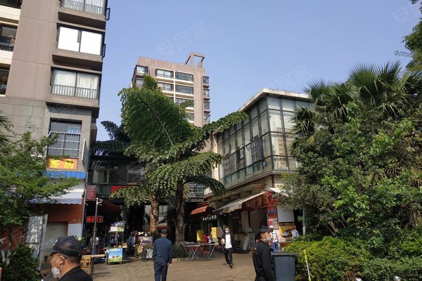 昆明二手房 光辉城市 > 刘勇福解读光辉城市小区不足