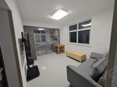 吴忠利通吴忠万达广场李园二期，精装修，拎包入住，带家具家电，离菜市场近，四中近出租房源真实图片