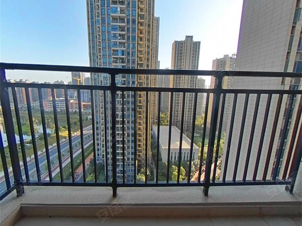 朱村租房,科慧花园 3房2卫带家私电 1800 近地铁近超市,增城租房-广州