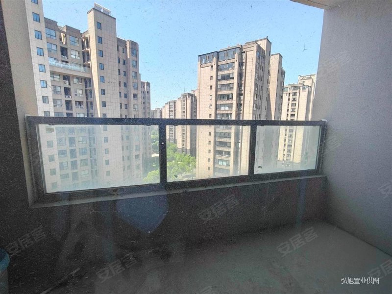 紫艺华府 电梯房 楼龄新 暖气房 商品房 南北通透