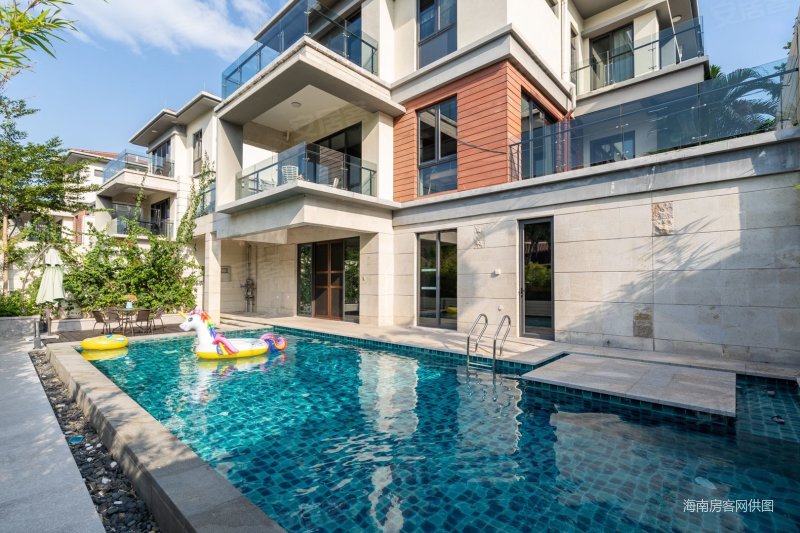 龙溪别墅4室3厅5卫268㎡南北1500万