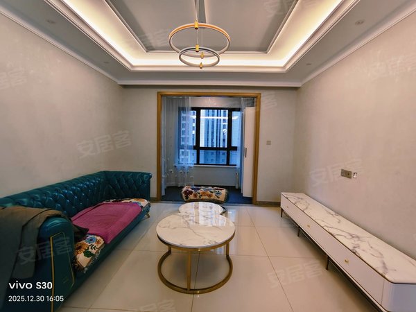 包头九原富力城富力城(D区)新装修 有空调 温馨两居 家具家电齐全拎包入住 干净立整出租房源真实图片