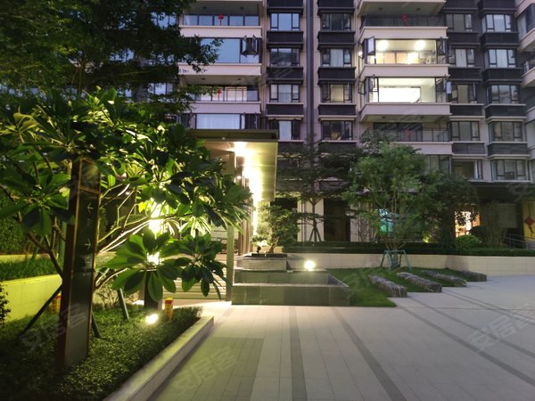 南宁良庆五象大道万科紫台(别墅)五象总部基地 万科紫台大四房精装
