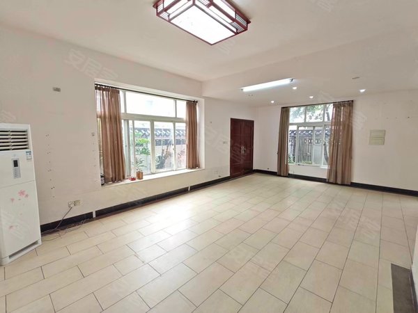 【多图】裕景花园(西区),洛溪租房,新出裕景花园别墅 6房4卫 办公服装