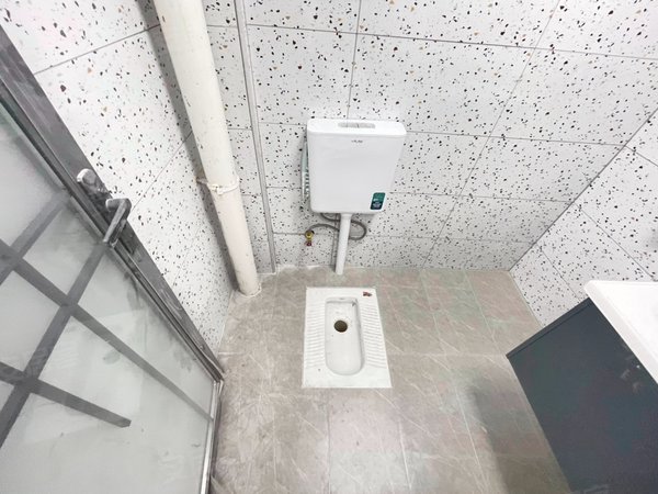 岗顶地铁站,石牌东靠近中山三院,太古汇,暨南大学,华侨医院.