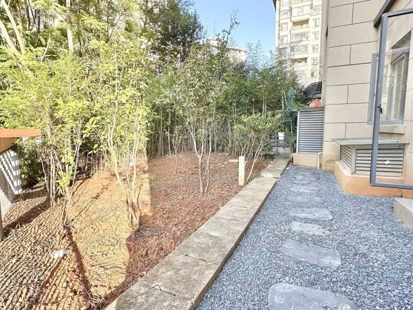 昆明官渡福保片区招商海公馆急租!