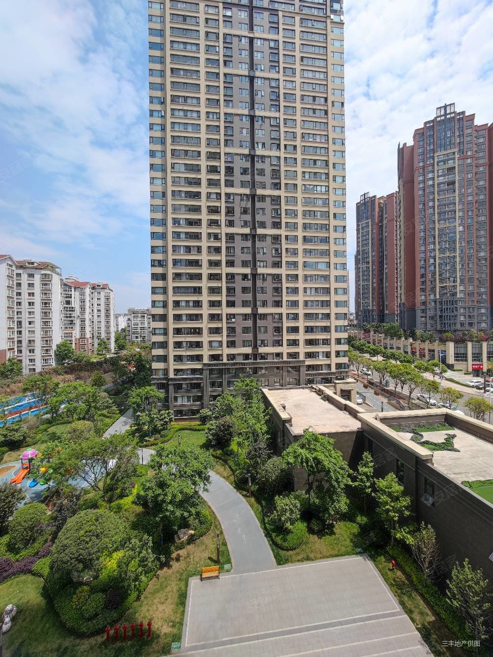 楼层好安宁吾悦华府4房