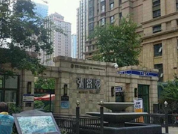 郑州金水花园路正弘蓝堡湾三期弘熹臺正弘城 蓝堡湾 万达中心 精装两