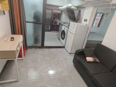 深圳龙华油松(整租)急租，小区奢华一房押一付一，家私齐全民用水电拎包入住出租房源真实图片