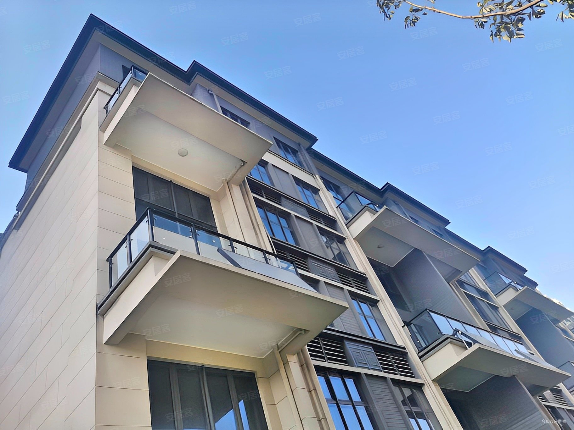 国风云樾花园4室2厅2卫125㎡南北211.9万