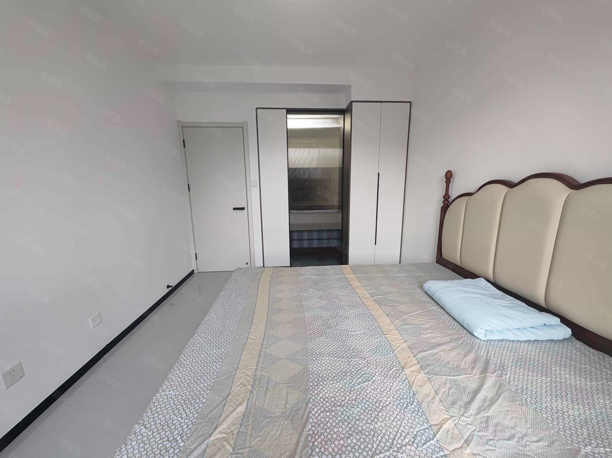 安信雍景湾3室2厅1卫107㎡南39.9万