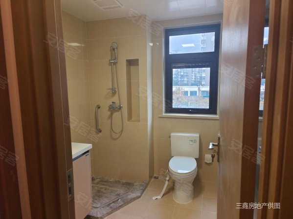 (万濠禧园 )出行方便 近地铁 高楼层视野好