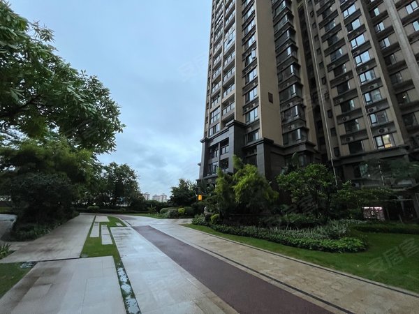 广州天河东圃兰亭盛荟兰亭盛荟安静3房2厅2卫,保养新,安静出租房源