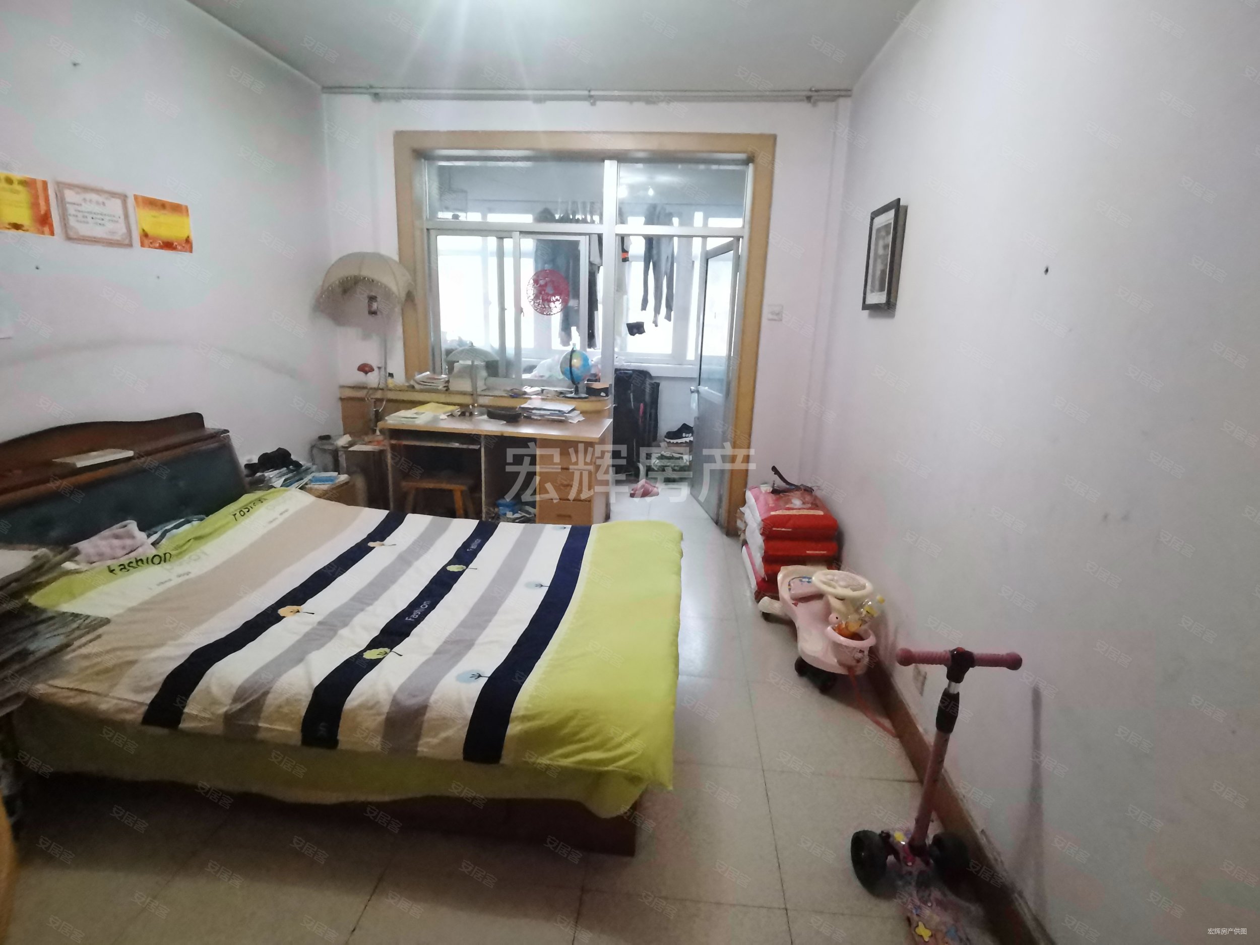 单价低 地铁附近 工行油漆厂 框架 低楼层 南北通透 产权