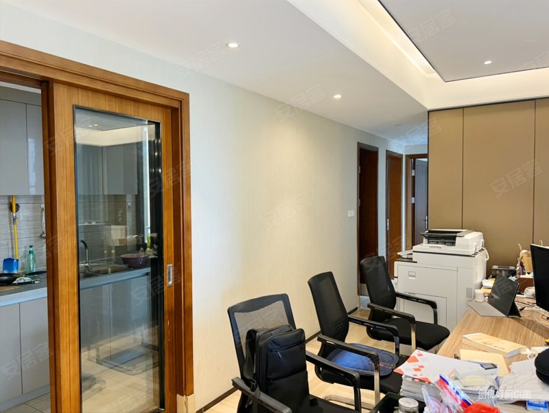 融创香璟台精装套三 拎包入住