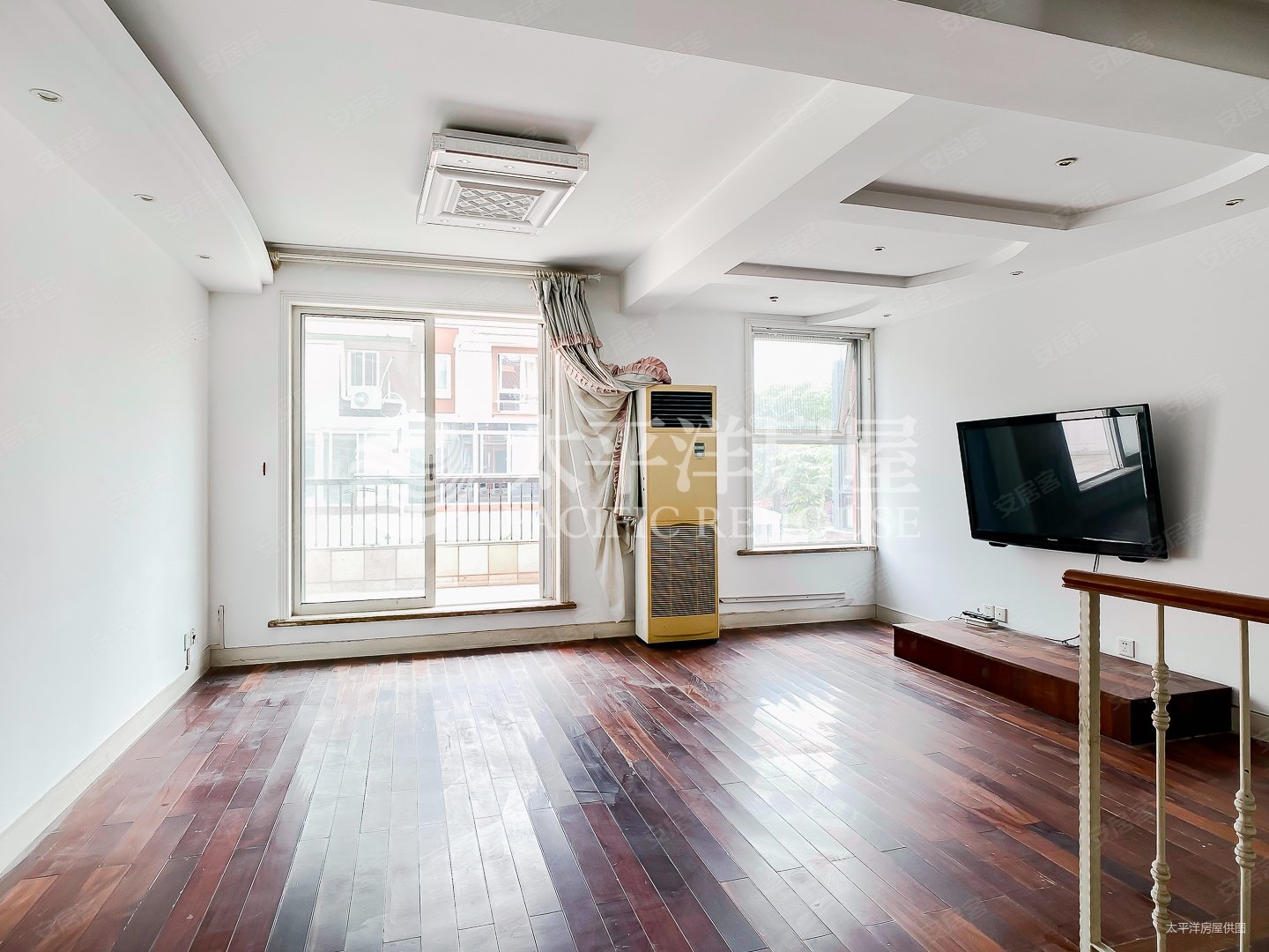 阳光欧洲城二期 中间楼层采光好 产权清晰 超低密度 双卫格局