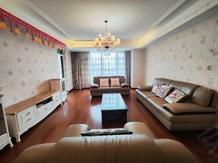 上海嘉定南翔森林公馆从来没有租过 4房2厅2卫超大客厅 品牌家电 拎包住出租房源真实图片